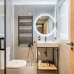 Гостевой дом Novarooms By Myhousespain