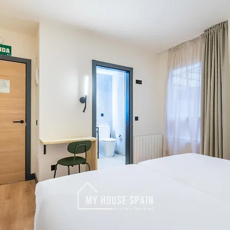 Pensjonat Novarooms By Myhousespain *