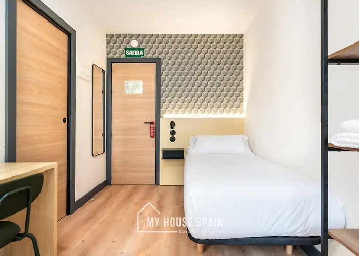 Novarooms By Myhousespain Guest house *