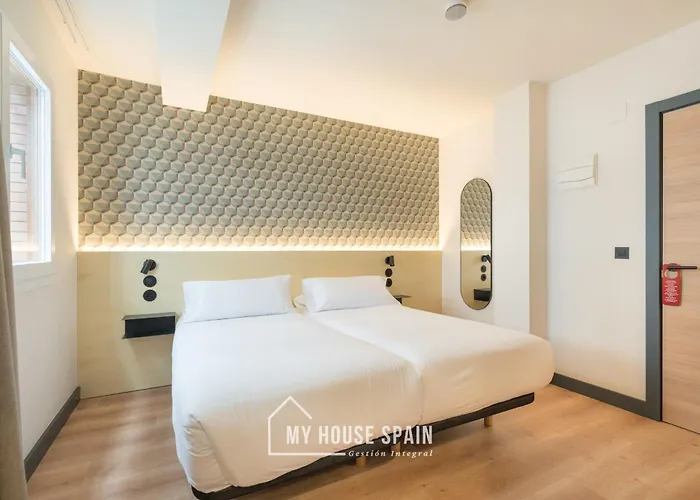 בית הארחה Novarooms By Myhousespain