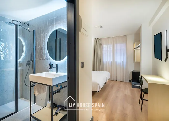 Novarooms By Myhousespain בית הארחה