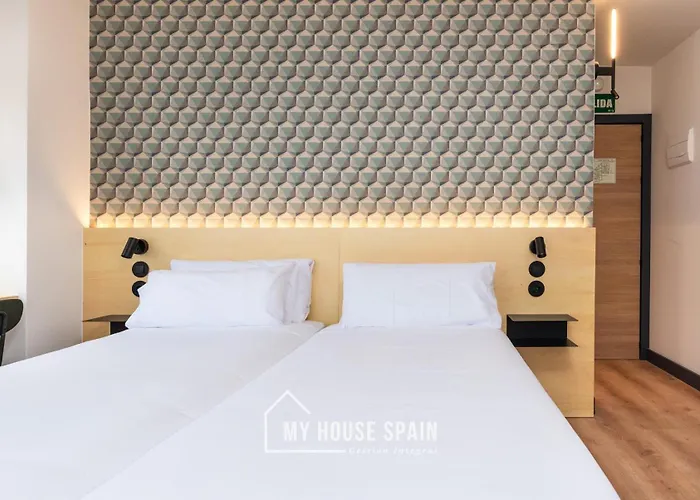 בית הארחה Novarooms By Myhousespain *