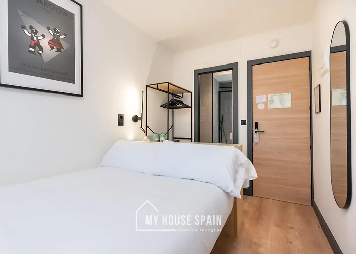 Novarooms By Myhousespain בית הארחה
