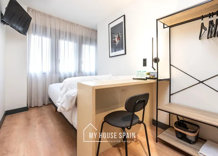 Novarooms By Myhousespain בית הארחה
